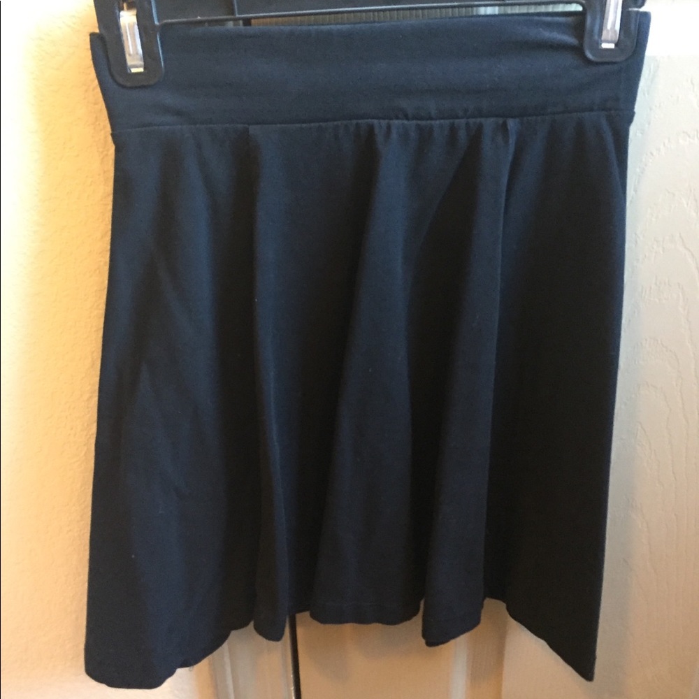 💋2 for $20!💋 H&M Black Skater Skirt